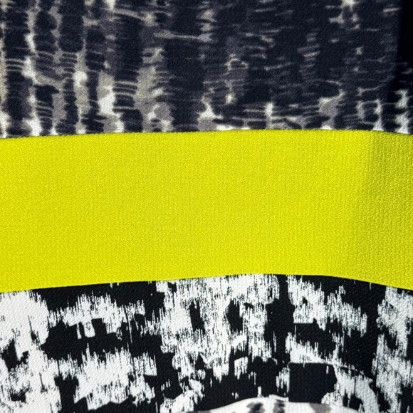 BCBG Max Azria Tara Printed Color Block Print Black/White/Green Dress Sz 4 - Picture 9 of 9